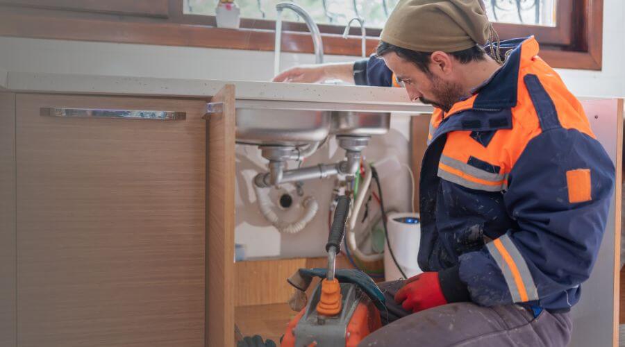 Professional bathroom faucet installation services in Woody, CA